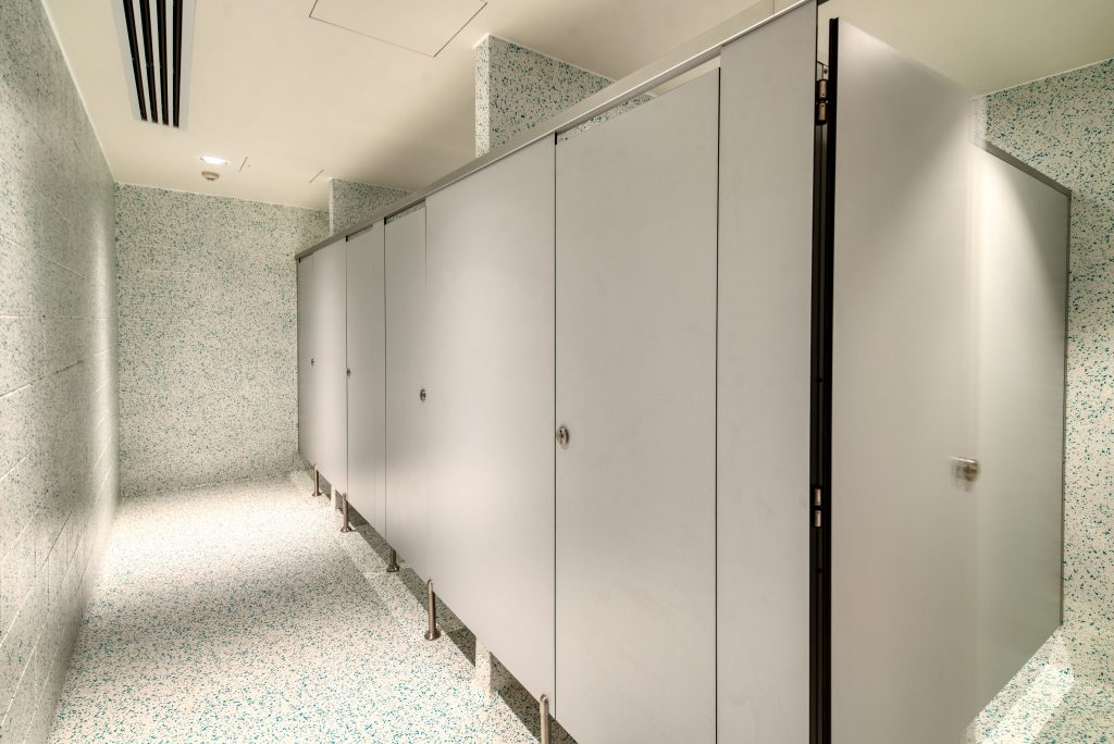 White Commercial Bathroom Partitioning Cubicles