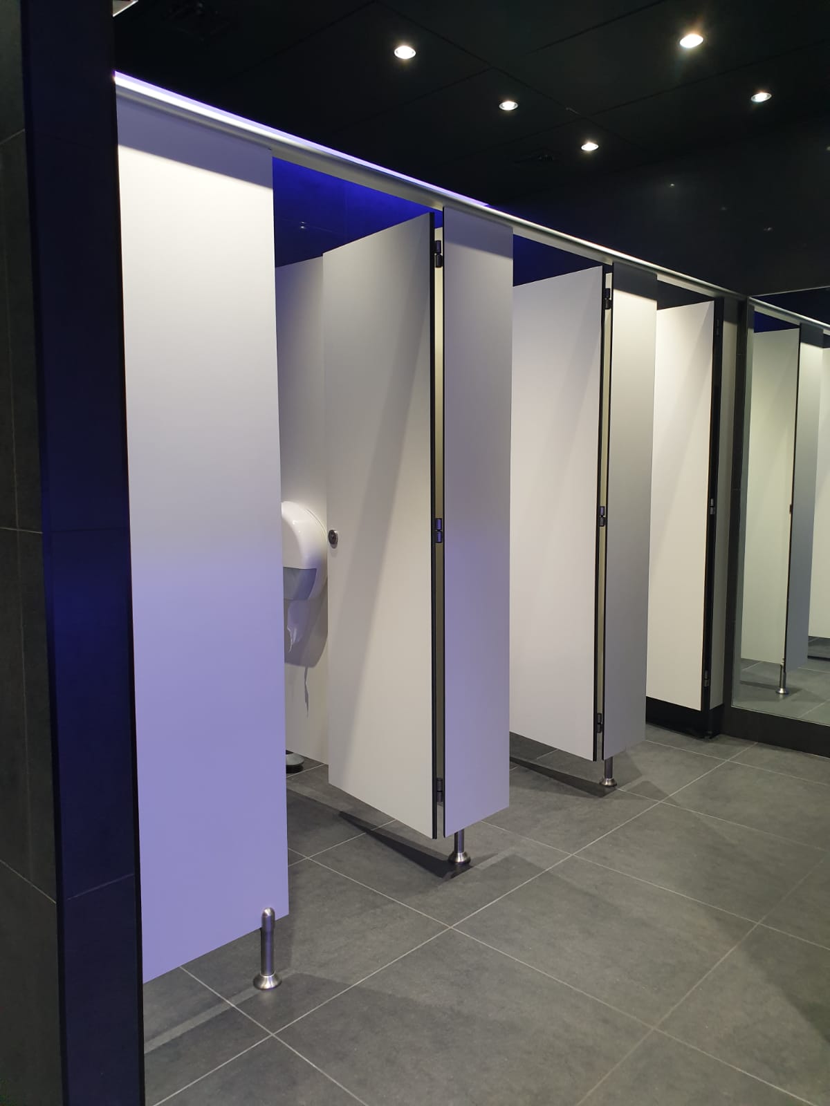 How to Design Accessible Commercial Bathrooms Duraplan NZ